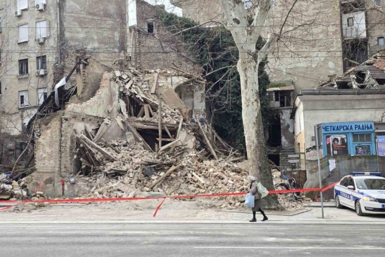 Urušena kuća u Beogradu