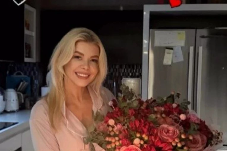 SIN DANIJELE KARIĆ PROSLAVIO PUNOLETSTVO! Gala slavlje okupilo SAM VRH ESTRADE, ponosna majka NA IVICI SUZA!