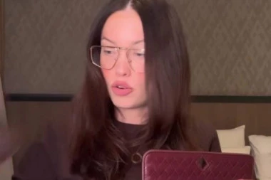 ŠTA MIRKA VASILJEVIĆ NOSI U TORBI? Glumica šokirala javnost - BEZ DVE STVARI NE NAPUŠTA KUĆU!