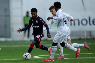 BISER NA MARAKANI: Da li je Crvena zvezda konačno pronašla rešenje na poziciji krila?