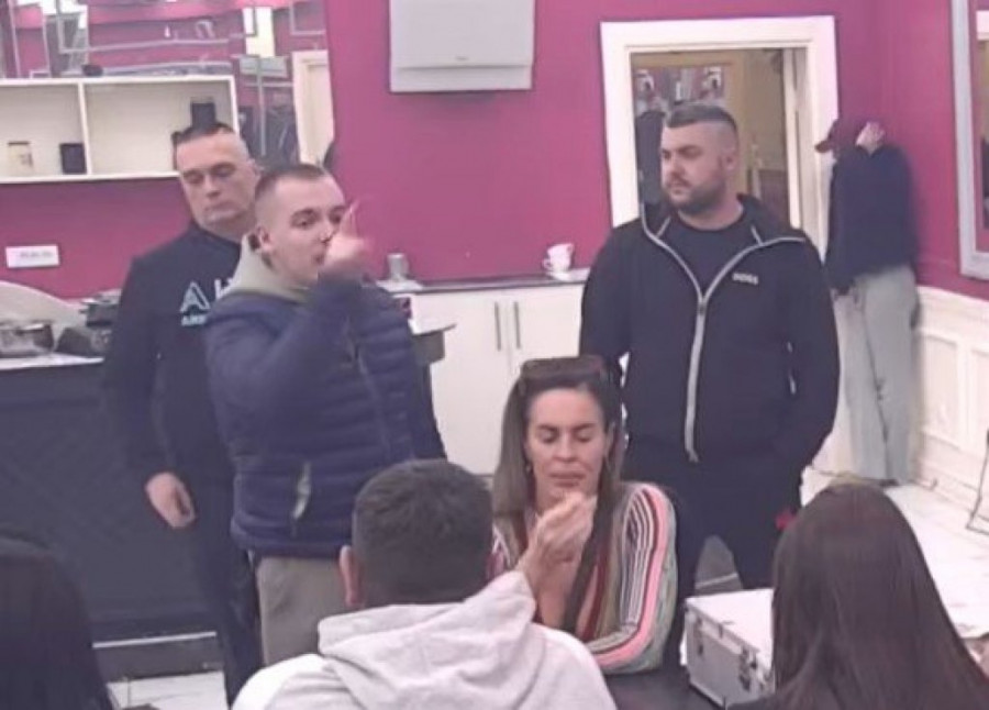 OVA OSOBA IM SVE VREME RADI O GLAVI! Terzu i Sofiju uvukli u PRLJAVU IGRU, pukla tikva zbog para!