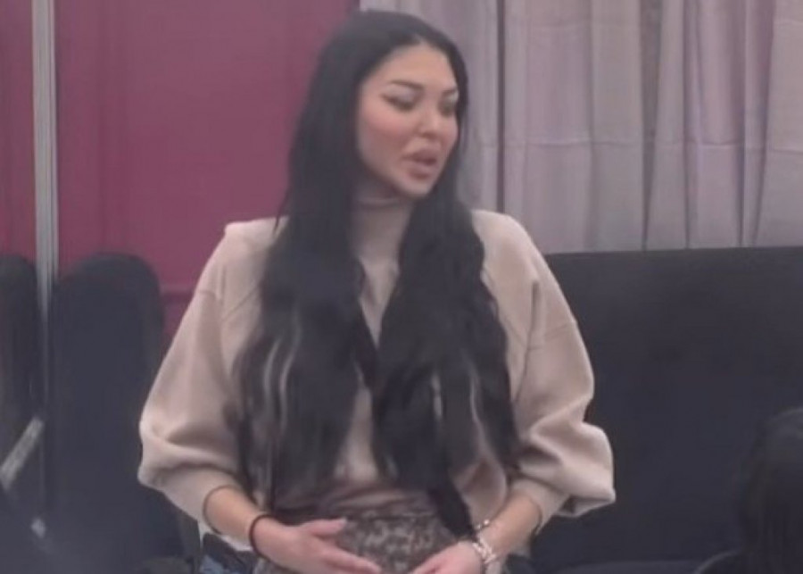 ZBOG OVOG SNIMKA MILENU KAČAVENDU RAZVLAČE KAO KRPU! Ovo gledate na sopstvenu odgovornost - REPUTACIJA JOJ POTPUNO UNIŠTENA! (GALERIJA)