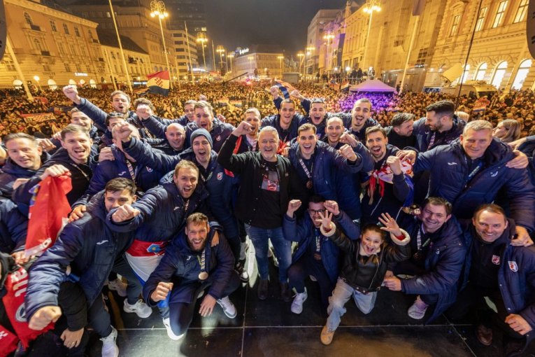 Doček na Trgu bana Jelačića