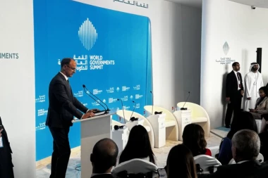 BUDUĆNOST NAGRAĐUJE ONE KOJI UČE BRŽE I ZAJEDNO! Macut održao istorijski govor u Dubaiju: Spremnost institucija i pojedinaca oblikuje uspeh Srbije!