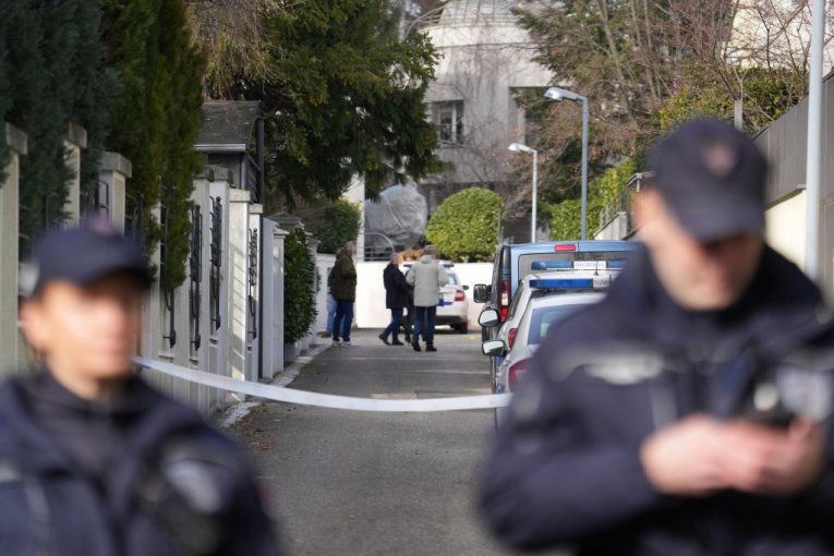 Zdravko Čolić bomba