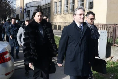 MINISTAR SELAKOVIĆ PRAVO U METU!  Iza studentske liste stoje ljudi koji nemaju nikakav politički rezultat!