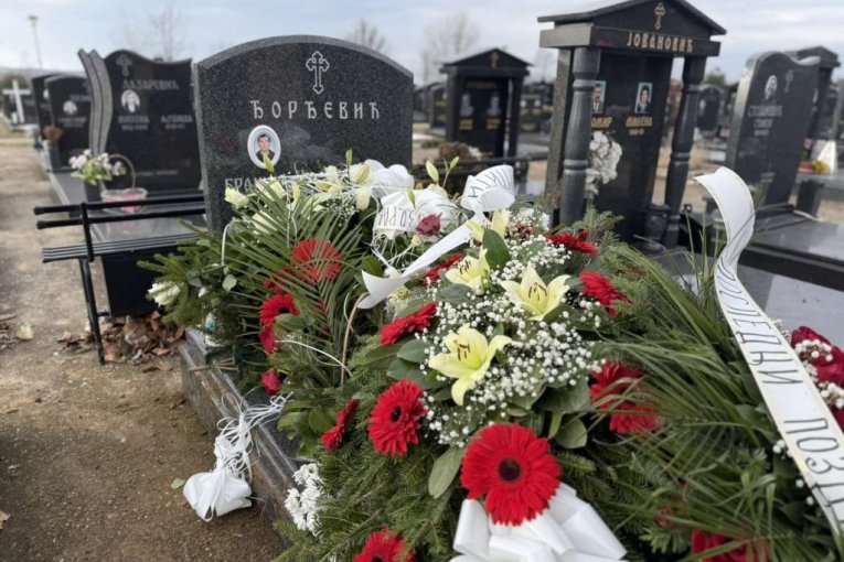 Grob Beti Đorđević