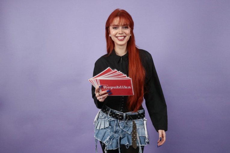 Zona učestvuje na PZE 2026 sa pesmom "Čairi"