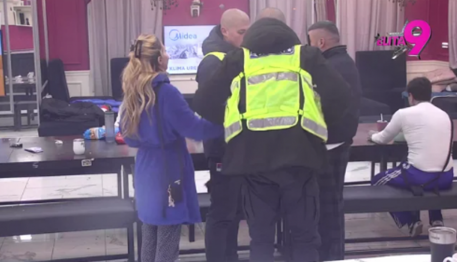 HITNO ALARMIRANA POLICIJA U CIK ZORE! Aneli zverski napala Asmina, on urlao na sav glas - usledio nezapamćeni haos!