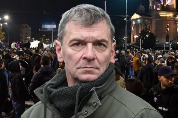 KO SE TO POKAJAO ZBOG PODRŠKE BLOKADERIMA?! Ćuta opleo i po opoziciji: Svi se grabe za mikrofon, evo šta rade!