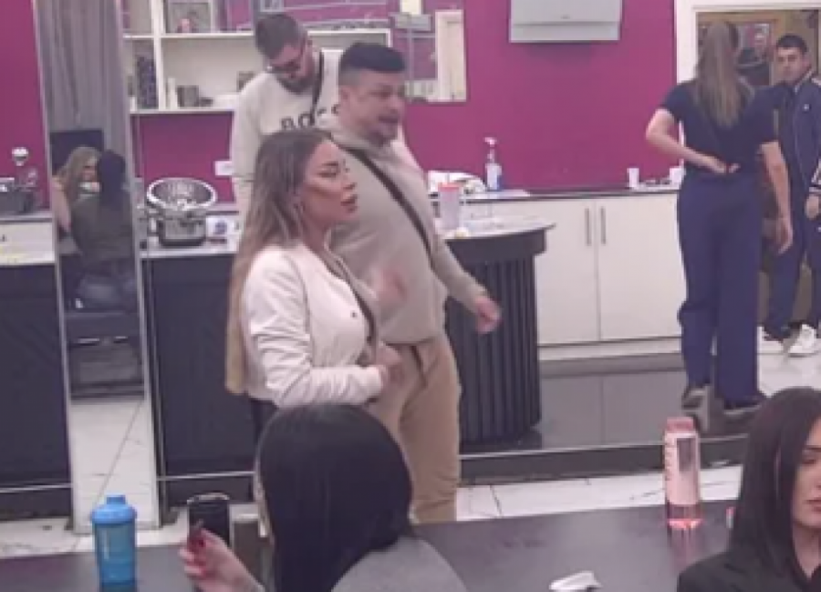 NAJMORBIDNIJA IZJAVA U ISTORIJI "ELITE" ZA MALU NORU: Zbog OVIH reči će vam POZLITI, voditeljka ODMAH napustila program!