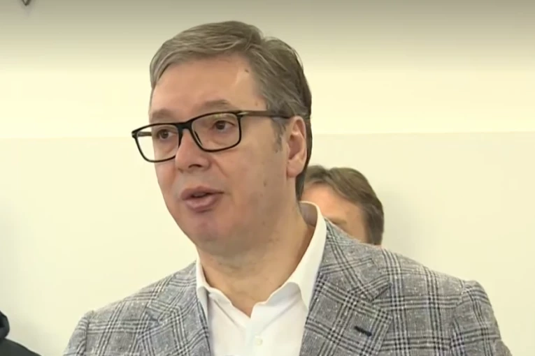 "HTELI SU DA MENE OPTUŽE..."! Hitno se oglasio Vučić - "MOLIM IH DA TO URADE, NEĆU SE POZIVATI NA IMUNITET"! (VIDEO)