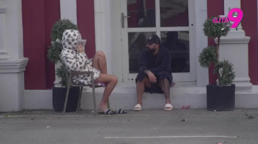 PUKLA BRUKA, ZBOG OVE AFERE ĆE GORETI BALKAN! Anita Stanojlović krije zauzetog frajera kao zmija noge, produkcija obelodanila snimak!