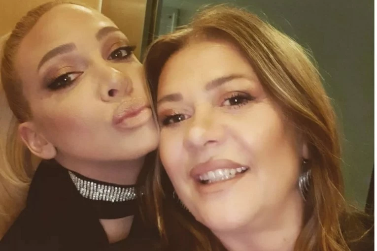 POZNATO STANJE MAJKE MILICE TODOROVIĆ: Operisana u jeku SKANDALA s pevačicinim oženjenim ocem deteta, stigle nove informacije!