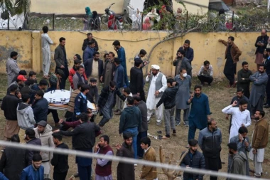 CRNI BILANS POSLE POKOLJA U PUNOJ DŽAMIJI! U BOMBAŠKOM napadu najmanje 31 mrtvih, 169 povređenih, JEZIVE SCENE iz Islamabada! (FOTO)