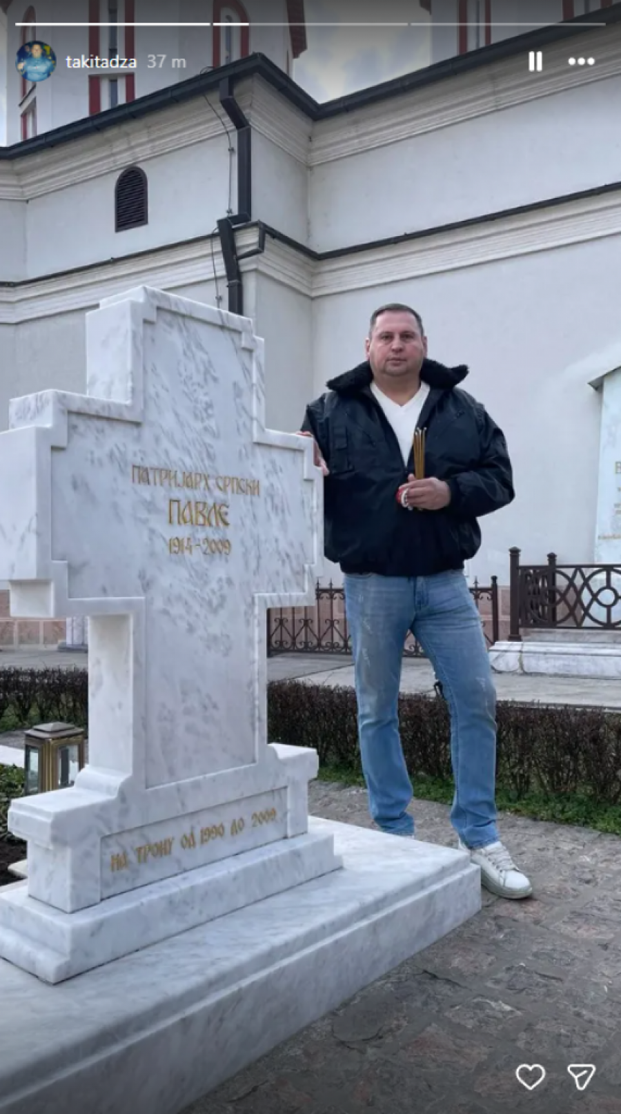 TAKI MARINKOVIĆ STIŽE U ŠIMANOVCE SA CRVENIM BROJANICAMA: Majin otac uhvaćen u Manastiru Rakovica! (FOTO)