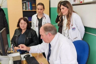 PREVENCIJA NA PRVOM MESTU: Karavan zdravlja okupio veliki broj građana u Bajinoj Bašti! (FOTO, VIDEO)