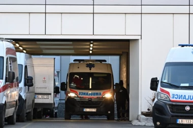 TEŠKO POVREĐEN ČOVEK U CENTRU BEOGRADA! Pokupio ga džip na uglu Višegradske i Sarajevske - NALAZI SE U KRITIČNOM STANJU!