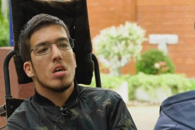 VANJA JE NAJBOLJI STUDENT FTN! Vezan je za invalidska kolica, ali ređa SAMO DESETKE - prava inspiracija!
