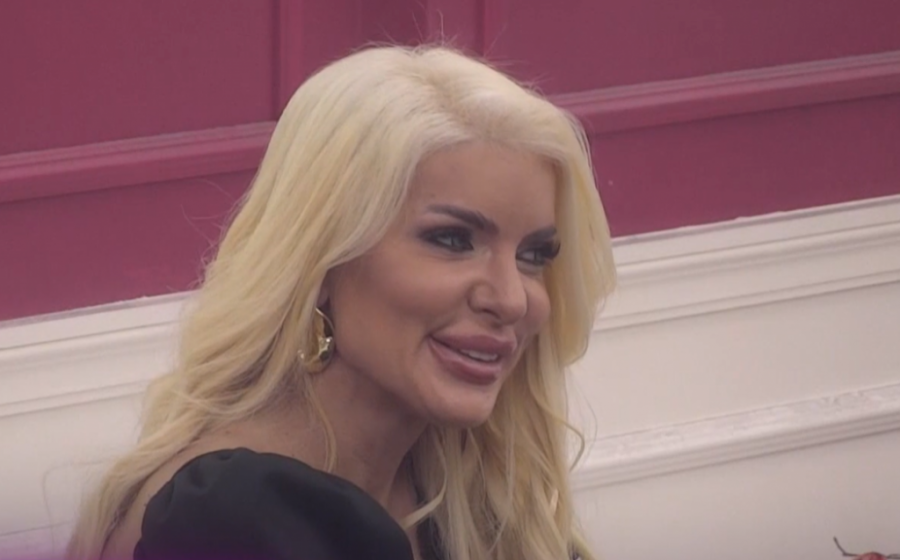 ZAŠTO NOVA UČESNICA "ELITE 9" KRIJE MUŽA?! Njene fotografije preplavile internet, a od supruga ni traga, ni glasa!