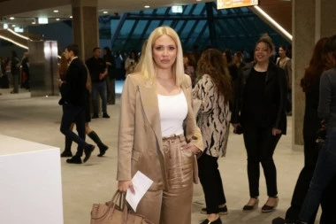 "VARAO ME JE DOK SAM BILA TRUDNA" Ispovest pevačice kojoj je Milica Todorović OTELA momka - OVAJ skandal su svi ZABORAVILI! (FOTO)