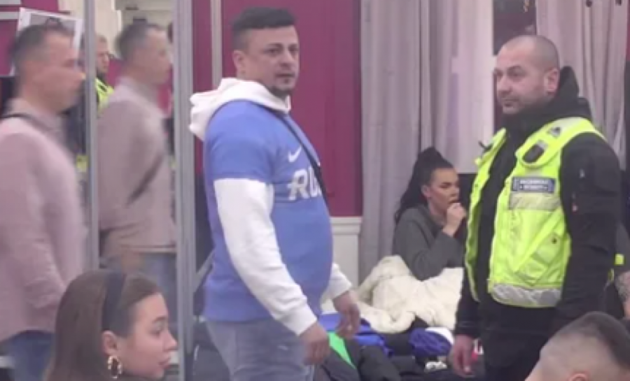 MOMENTALNI PREKID PROGRAMA U ELITI - Obezbeđenje ULETELO u kuću, voditelju POZLILO od scene! (FOTO)