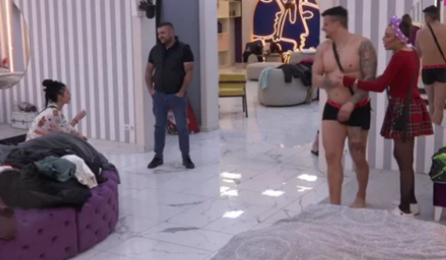 ASMIN DIVLJAO PO ELITI: Maja Marinković morala HITNO da reaguje, zvala Aneli upomoć!