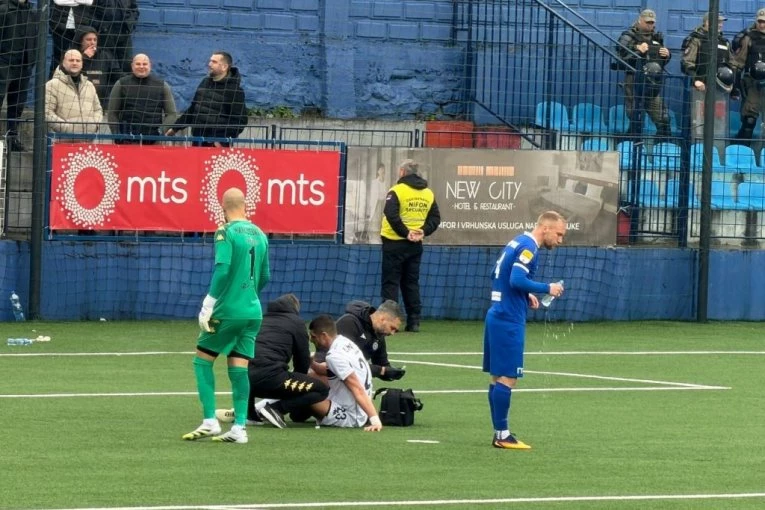 GROBARI U STRAHU: Stefan Mitrović ostao da leži na zemlji! (FOTO)