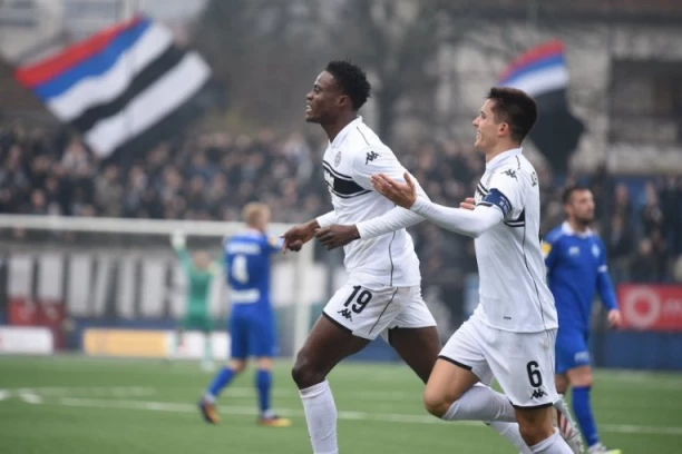 STOJAKOVIĆ "PREŽIVEO" SURDULICU: Partizan slavio protiv Radnika, debitovali Zdjelar i Mitrović! (VIDEO)