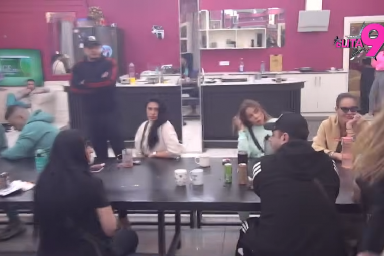 Ivan Marinković i Rada svađa