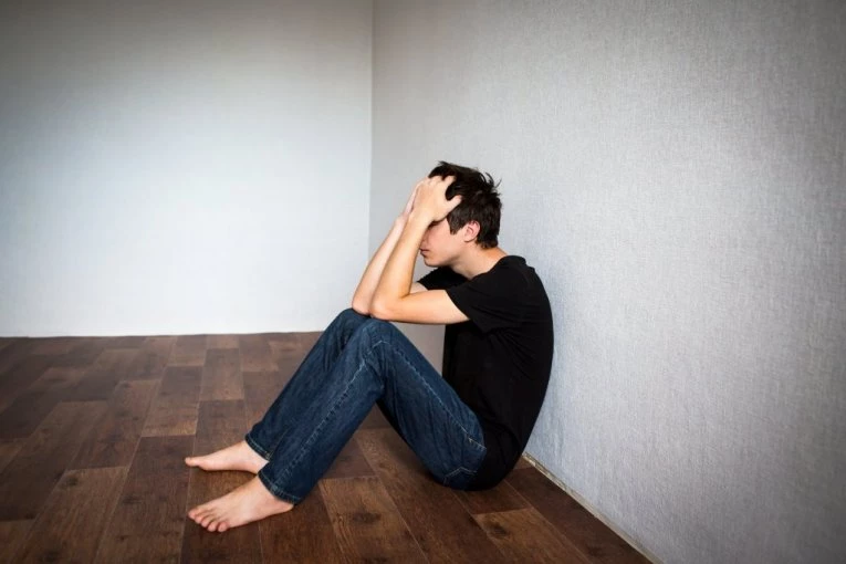 ISPOVEST MLADIĆA KOJA JE PODELILA SRBIJU: "Nisam imao za stanarinu, a on mi je oteo stvari i preti sudom!" Pravnici otkrili ko je prekršio zakon!