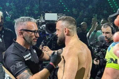 TENZIJE U SVLAČIONICI! Fabjan prišao Iliću i čestitao, a onda se pojavio Darko Stošić! (VIDEO)