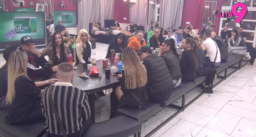 LOŠE VESTI ZA UČESNICU "ELITE" SAOPŠTENE UŽIVO NA PINKU: Voditeljka sačekala kraj emisije, pa sve obelodanila, u Beloj kući nastao MUK!