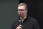 PREDSEDNIK VUČIĆ NA DANIMA ZAVIČAJA U NOVOM SADU: Vi ste sastavni deo svih naših pobeda! (FOTO)