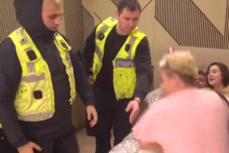 Uroš Stanić napao Boru Santanu