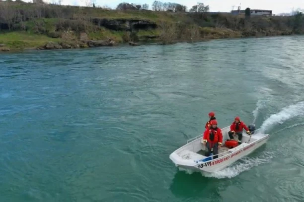 ČEŠLJA SE DNO MORAČE! Nastavlja se potraga za nestalima - SUMNJA SE DA JE ŽENA SLETELA AUTOMOBILOM! (VIDEO)