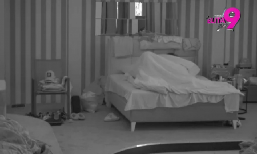 NISTE SPREMNI ZA OVAKO BRUTALNE SCENE VRELE AKCIJE! Anita i Luka pomerili sve granice, ukućane probudila preglasna učesnica!