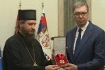 PREDSEDNIKU VUČIĆU URUČEN ORDEN ZA DOBROČINSTVO! Priznanje mu predao episkop bihaćko-petrovački Sergije! (VIDEO)