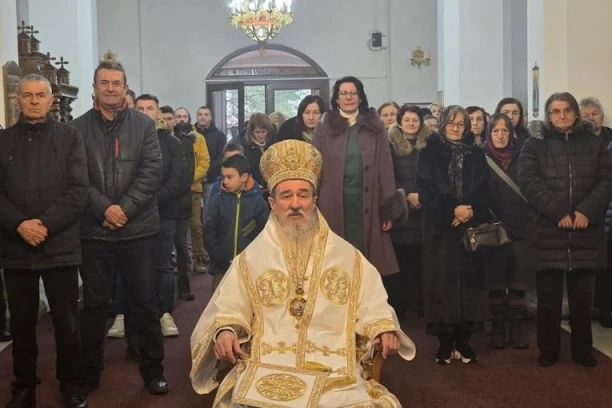 SVAKI GREH MOŽE BITI OPROŠTEN AKO SE VRATIMO BOGU: Poruka nade vladike Atanasija