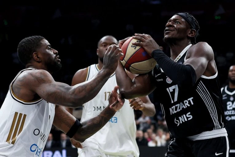 BORBA U ARENI! Partizan dobro krenuo, Dubai odmah pokazao zube!