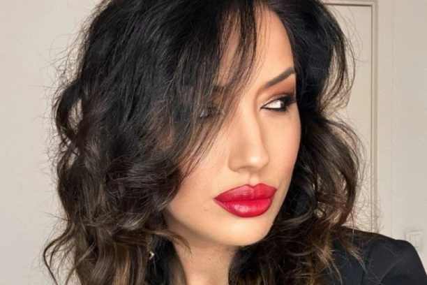 VELIKA ISPOVEST PEVAČICE KOJOJ JE ZAPALJENA KUĆA: Teško je kada ste ućutkani i kada vam je život u rukama nepravde