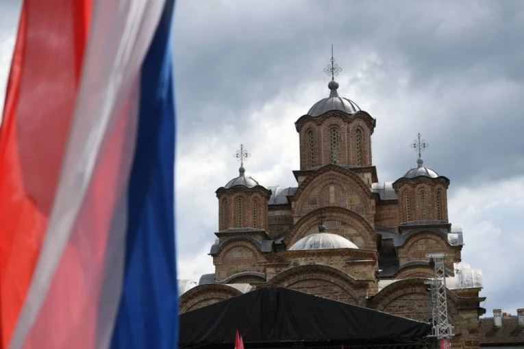 NOVA, OPASNA IGRA PRIŠTINE SA SRPSKIM SVETINJAMA: Ko "brani" Gračanicu od njenih čuvara