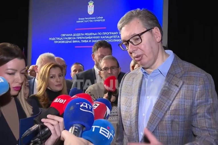 KINA JE ZA NAS IDEALNA PRILIKA! Vučić u Ložionici sa srpskim proizvođačima pića: Moramo da nalazimo nova tržišta da plasiramo naše proizvode (VIDEO)