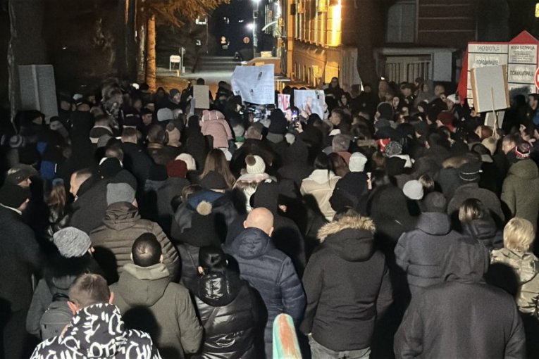 Ko je kriv za smrt male Eme?