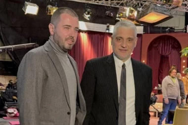 ČEDA UPREGAO KOSA: Sav se preznojio (VIDEO)