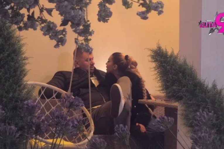 Aneli napala Janjuša