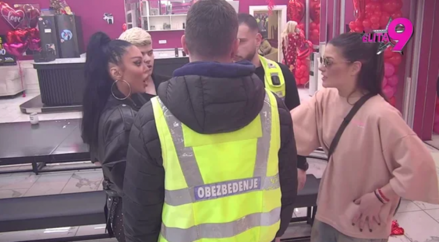 MAJA MARINKOVIĆ SE SRUŠILA U PROGRAMU UŽIVO! Produkcija momentalno reagovala! (VIDEO)