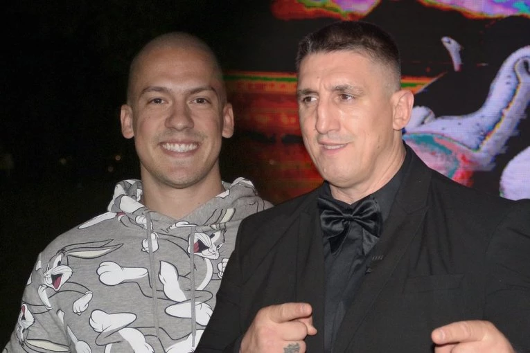 KRISTIJAN GOLUBOVIĆ SE NUDI BAKI PRASETU! Tražio 300.000 za meč, pa spustio cenu: "Treba mi za hranu"