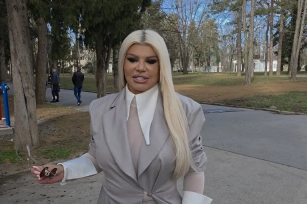 "ESTRADA JE PUNA VANBRAČNE DECE": Dara Bubamara o SKANDALU Milice Todorović: Ja sam isključivo sa slobodnima! (VIDEO)