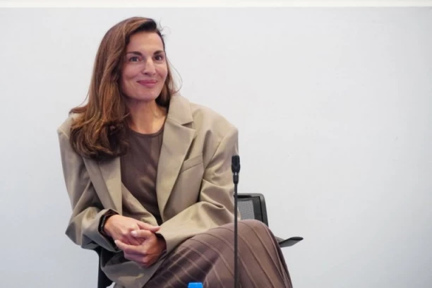 KO JE MANJA GRČIĆ? Nova direktorka RTS ima bogatu biografiju, a kuma je ovom poznatom paru!